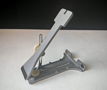 Load image into Gallery viewer, Vintage CAM-BRAC Adjustable Bracket Clamp Tool For Vintage Slide Projector