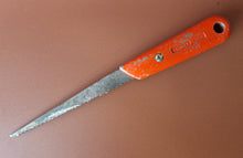 Load image into Gallery viewer, VINTAGE STANLEY PAD SAW - 199A -MADE IN ENGLAND CARPENTER JOINER CABINET MAKER