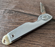 Load image into Gallery viewer, Vintage Stanley Locking Folding Box Cutter Knife Blade