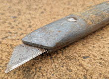 Load image into Gallery viewer, Vintage Grey HANDLE Stanley Knife 199 for Craft DIY Work in Good Condition Handy Man Tool