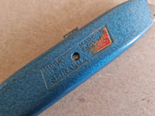 Load image into Gallery viewer, Vintage Spiralux Model 1670 Retractable Craft / Carpet Knife Blue Colour