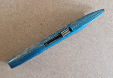 Load image into Gallery viewer, Vintage Spiralux Model 1670 Retractable Craft / Carpet Knife Blue Colour