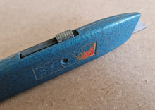 Load image into Gallery viewer, Vintage Spiralux Model 1670 Retractable Craft / Carpet Knife Blue Colour