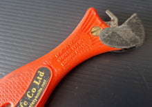 Load image into Gallery viewer, Safety Fish Knife- With Hook & Cap