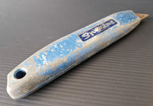 Load image into Gallery viewer, Vintage Spiralux Model Retractable Craft / Carpet Knife Blue Colour