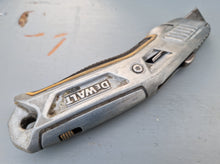 Load image into Gallery viewer, DEWALT DWHT10319 Metal Retractable Utility Knife