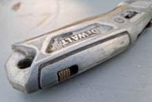 Load image into Gallery viewer, DEWALT DWHT10319 Metal Retractable Utility Knife