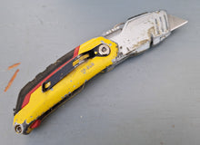 Load image into Gallery viewer, STANLEY FATMAX Retractable Folding Utility Knife, Blade Storage in the Handle with 1 extra blade