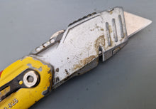 Load image into Gallery viewer, STANLEY FATMAX Retractable Folding Utility Knife, Blade Storage in the Handle with 1 extra blade