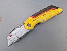 Load image into Gallery viewer, STANLEY FATMAX Retractable Folding Utility Knife, Blade Storage in the Handle with 1 extra blade