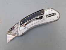 Load image into Gallery viewer, Stanley FatMax Safety Knife with Straight Blade, Retractable