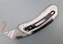 Load image into Gallery viewer, Stanley FatMax Safety Knife with Straight Blade, Retractable