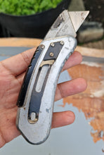 Load image into Gallery viewer, Stanley FatMax Safety Knife with Straight Blade, Retractable