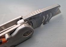 Load image into Gallery viewer, Magnusson Foldable Utility Knife Multi Tool