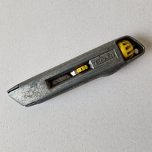 Load image into Gallery viewer, Stanley 10-020 Interlock Trimming Utility Carpet Box Cutting Knife Rim Locks