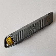 Load image into Gallery viewer, Stanley 10-020 Interlock Trimming Utility Carpet Box Cutting Knife Rim Locks