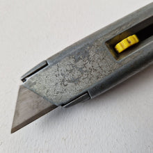 Load image into Gallery viewer, Stanley 10-020 Interlock Trimming Utility Carpet Box Cutting Knife Rim Locks