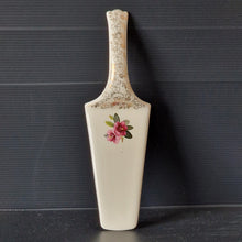 Load image into Gallery viewer, Vintage cake pastry server porcelain gilded floral Made in England elegant 1950s baking farmhouse country kitchen special occasion celebrate