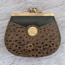Load image into Gallery viewer, Vintage Jacob genuine leather ladies purse coin black & brown leather twist clasp fasten