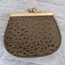 Load image into Gallery viewer, Vintage Jacob genuine leather ladies purse coin black & brown leather twist clasp fasten