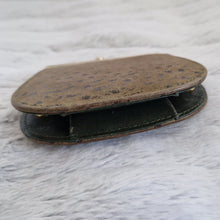Load image into Gallery viewer, Vintage Jacob genuine leather ladies purse coin black & brown leather twist clasp fasten