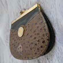 Load image into Gallery viewer, Vintage Jacob genuine leather ladies purse coin black & brown leather twist clasp fasten
