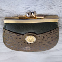 Load image into Gallery viewer, Vintage Jacob genuine leather ladies purse coin black & brown leather twist clasp fasten