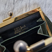 Load image into Gallery viewer, Vintage Jacob genuine leather ladies purse coin black & brown leather twist clasp fasten