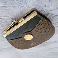 Load image into Gallery viewer, Vintage Jacob genuine leather ladies purse coin black & brown leather twist clasp fasten