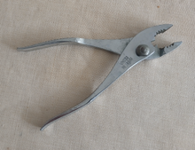 Load image into Gallery viewer, Vintage Slip Joint Pliers 16.5cm Adjustable Serrated Jaws Hand Tool Made in China