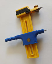 Load image into Gallery viewer, Vintage Compass Pat P Circle Cutter Adjustable Drafting Tool Spare Blades Leads