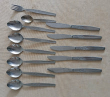 Load image into Gallery viewer, Unbranded Cutlery Set Stainless Steel Leaf Pattern 13 Piece Spoons Knives Fork