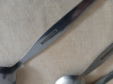Load image into Gallery viewer, Unbranded Cutlery Set Stainless Steel Leaf Pattern 13 Piece Spoons Knives Fork