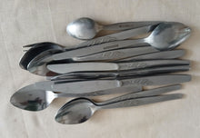 Load image into Gallery viewer, Unbranded Cutlery Set Stainless Steel Leaf Pattern 13 Piece Spoons Knives Fork