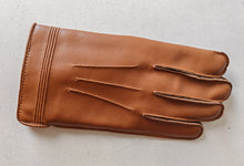 Load image into Gallery viewer, Vintage Tan Vinyl Gloves with Warm Lining – Size Medium – Made in Hong Kong