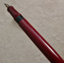 Load image into Gallery viewer, Vintage Platignum Fountain Pen , Burgundy Red , 13.5cm , Used , No Ink