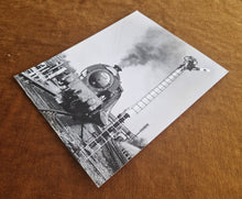 Load image into Gallery viewer, Black White Photo Locomotive Steam Engine Great Central Railway 25/10/87 68009 Stands In Loughboroug