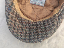 Load image into Gallery viewer, Vintage Harris Tweed Flat Cap – Hand Woven 100% Wool Made in Scotland