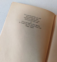 Load image into Gallery viewer, Winnie-the-Pooh by A.A. Milne 1966 Methuen & Co Illustrated by E.H. Shepard Book