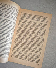 Load image into Gallery viewer, The Sound of One Hand: 281 Zen Koans with Answers(Paladin) by Yoel Hoffman