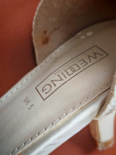 Load image into Gallery viewer, Wedding Collection Cream Lace Wedding Shoes – UK Size 5 – Used