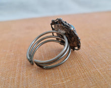 Load image into Gallery viewer, Vintage Southwestern Turquoise Stone Ring On Metal Setting