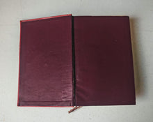 Load image into Gallery viewer, The Posthumous Papers of the Pickwick Club by Charles Dickens Collins Clear-Type