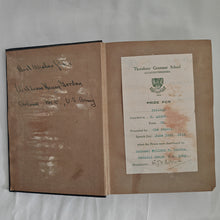 Load image into Gallery viewer, THE HUMAN BODY by TREVOR HEATON 1928 Reprinted Vintage Book George G Harrap & Co Ltd