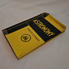 Load image into Gallery viewer, TEACH YOURSELF ASTRONOMY by David S Evans 1957 Vintage Book