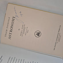 Load image into Gallery viewer, TEACH YOURSELF ASTRONOMY by David S Evans 1957 Vintage Book