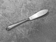 Load image into Gallery viewer, Vintage EPNS A1 Butter / Pâté Knife 20.5cm long