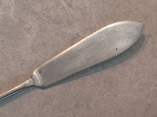 Load image into Gallery viewer, Vintage EPNS A1 Butter / Pâté Knife 20.5cm long