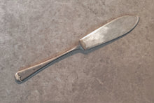Load image into Gallery viewer, Vintage EPNS A1 Butter / Pâté Knife 20.5cm long