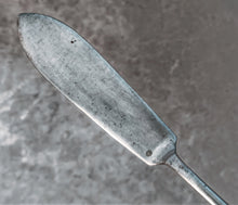 Load image into Gallery viewer, Vintage EPNS A1 Butter / Pâté Knife 20.5cm long